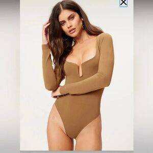 Good American u ring long sleeve brown body suit size 2
